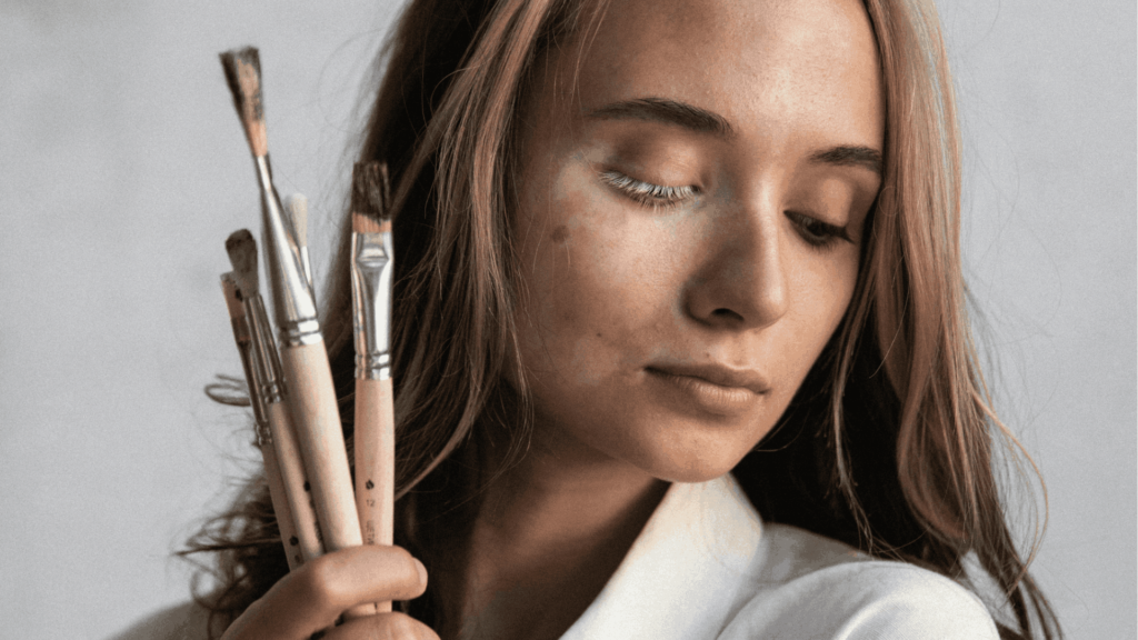 Portraits with Context