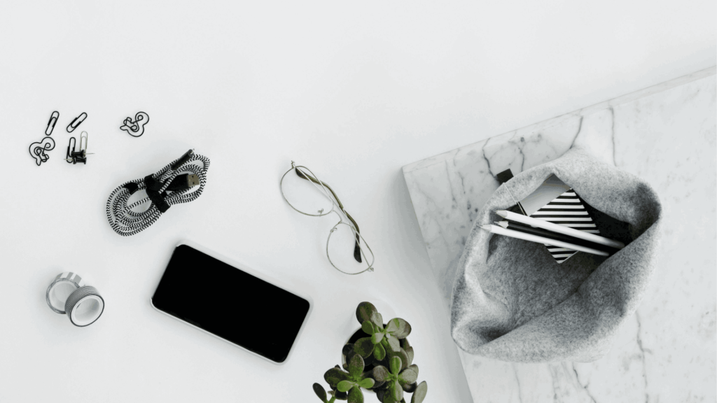 How to Extend Background in Photoshop