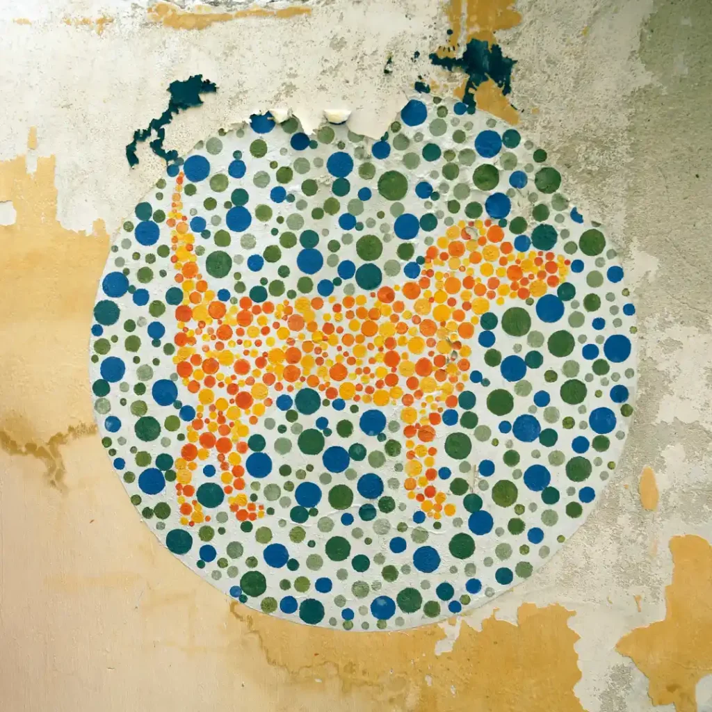 An image of dog in the dotted format in the Color Blind article in Dropicts.com